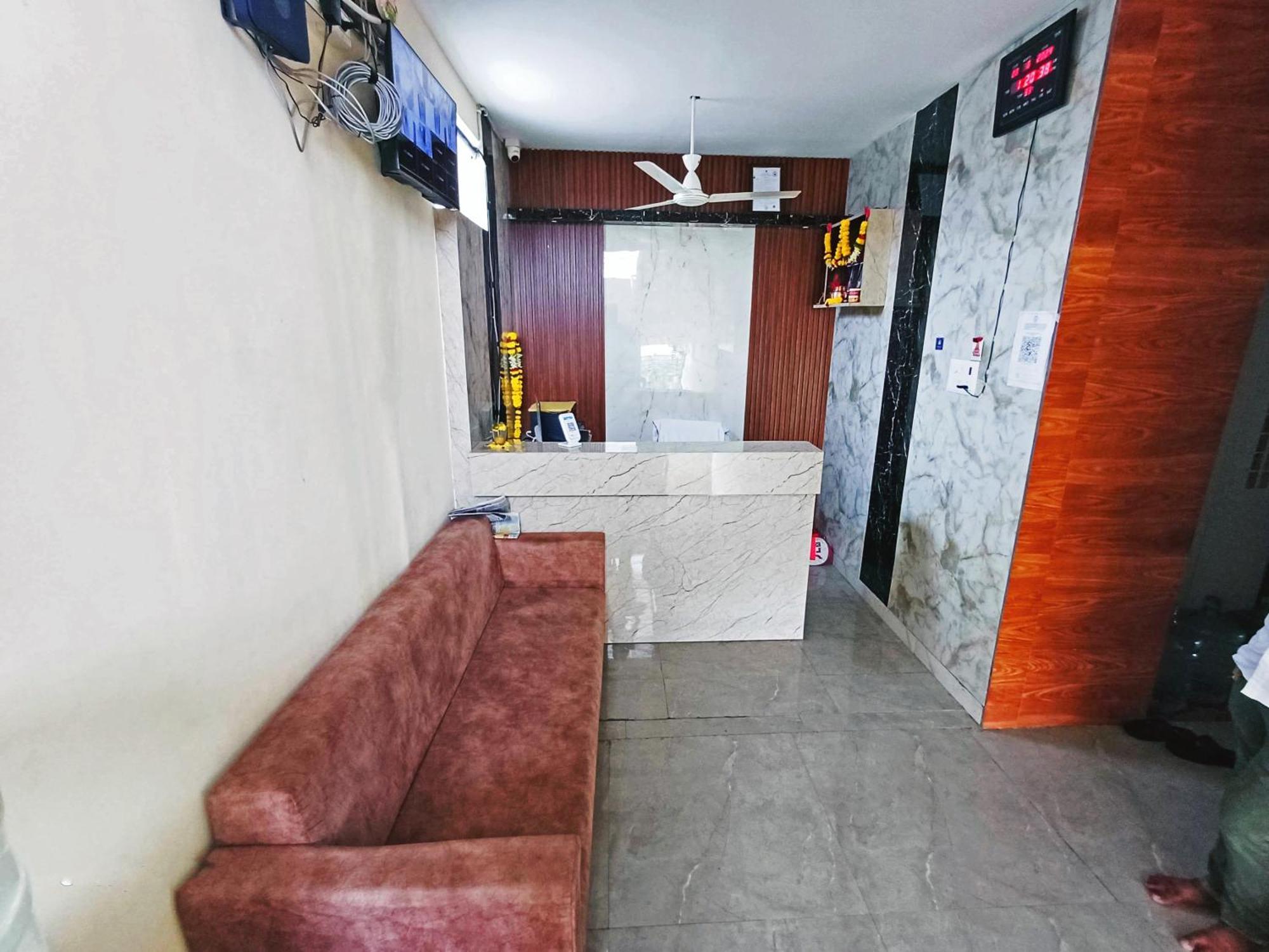 Udupi Deluxe Lodge Gulbarga Kalaburagi Exteriér fotografie