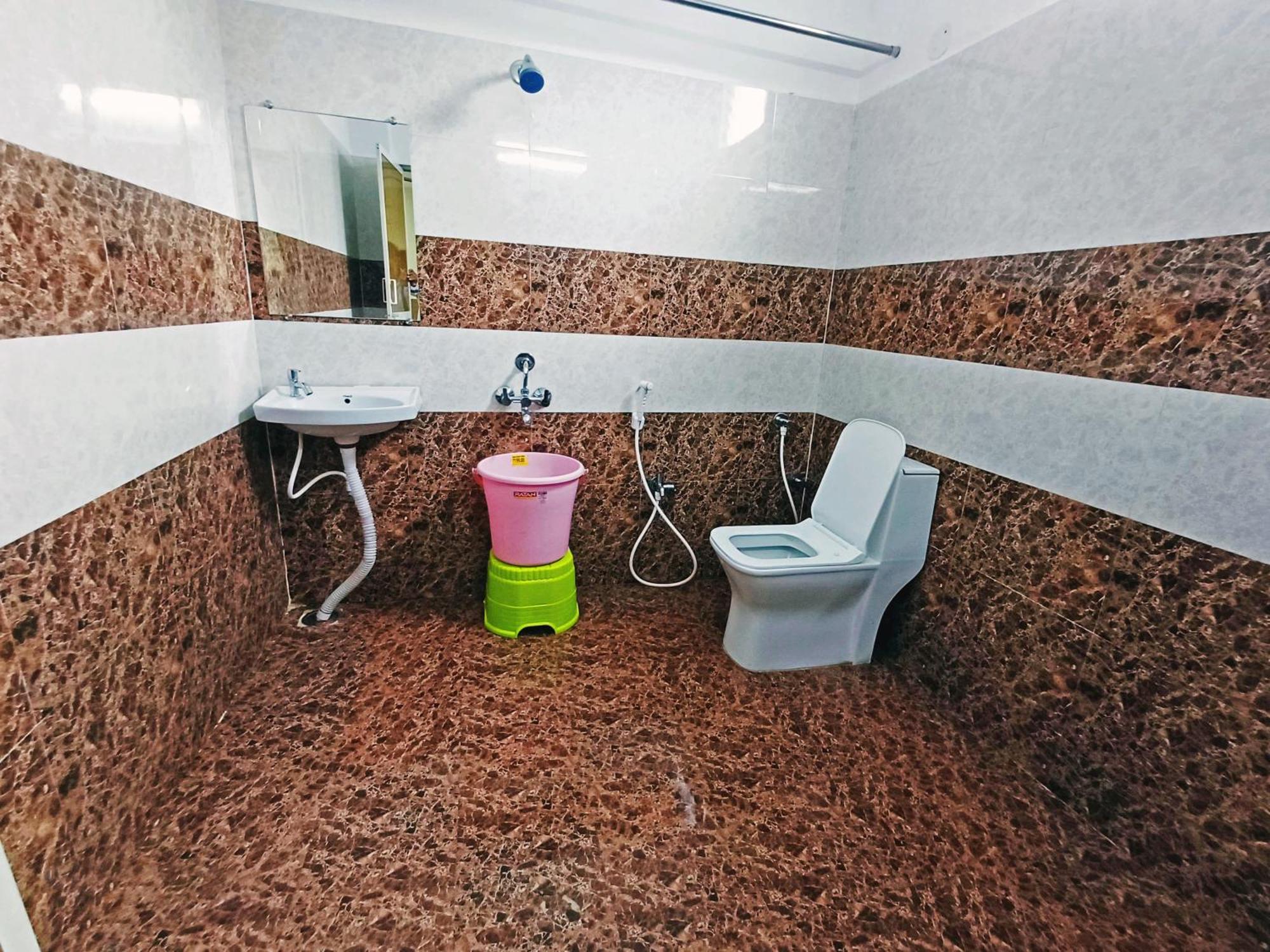 Udupi Deluxe Lodge Gulbarga Kalaburagi Exteriér fotografie